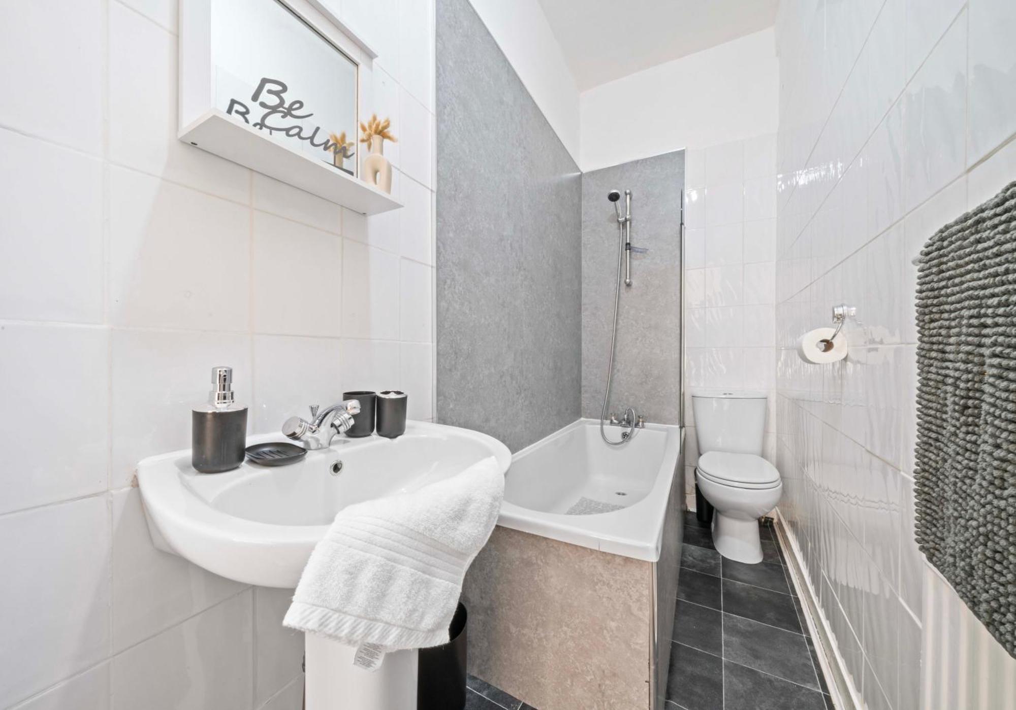 Alexander Apartment By Klass Living Coatbridge Exterior photo